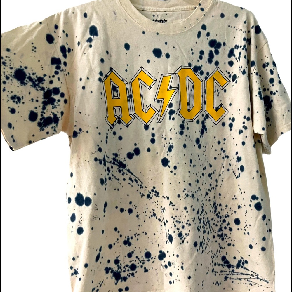 AC/DC Logo Paint Splatter Band Tee Men Size Large NWT